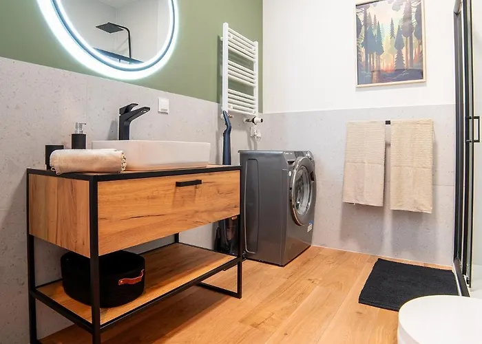 Sniezne Kotly Ostoja Parku Narodowego Lejlighed Szklarska Poręba